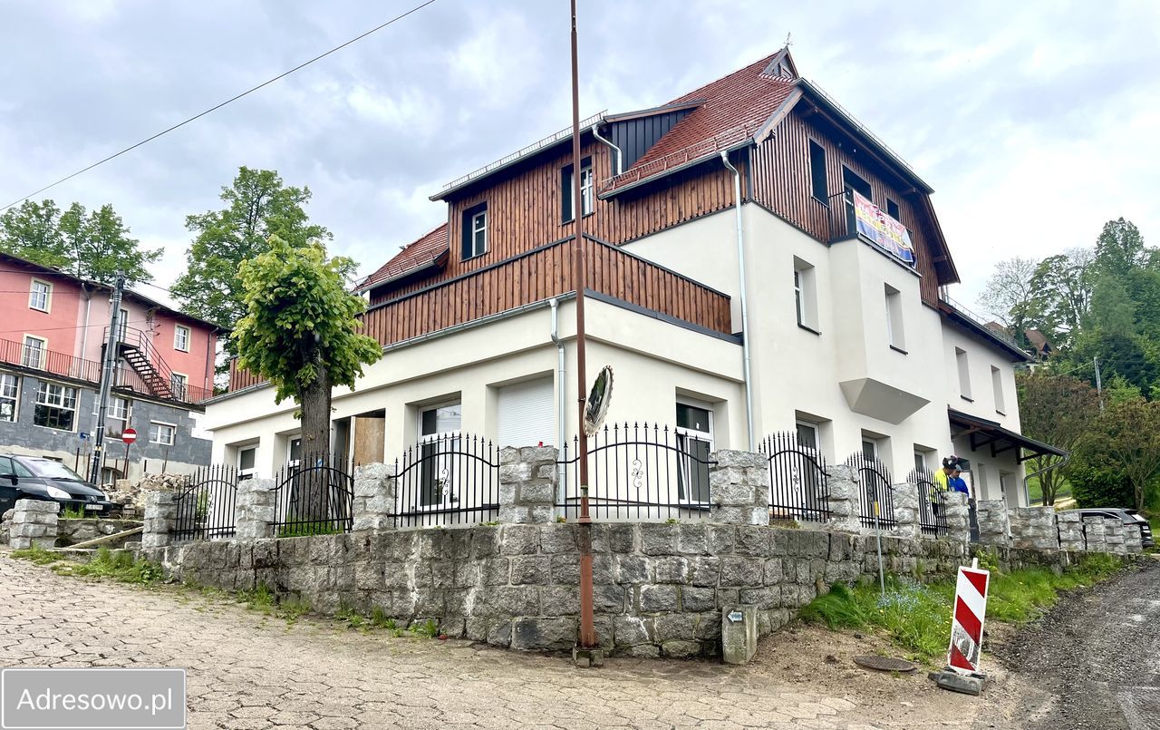 Mieszkanie 6-pokojowe Przesieka, ul. Karkonoska