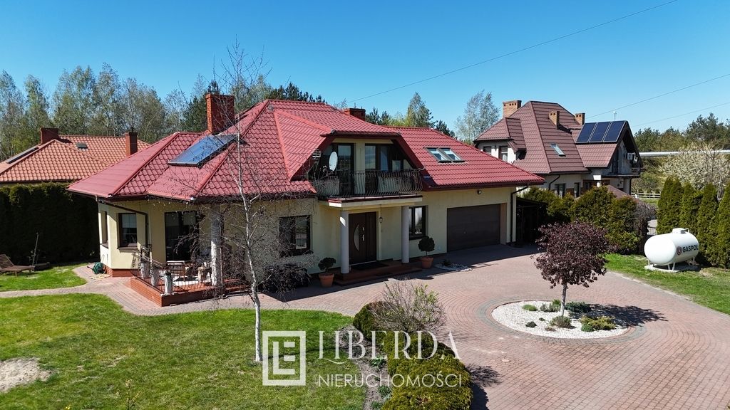 dom wolnostojący, 5 pokoi Puchaczów, ul. Partyzantów. Zdjęcie 2