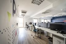 Biuro Wrocław Krzyki, ul. Przyjaźni. Zdjęcie 1