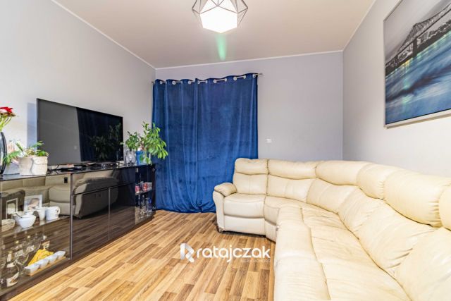 Mieszkanie 3-pokojowe Radunica. Zdjęcie 1