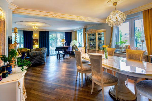 dom wolnostojący, 8 pokoi Bielsko-Biała. Zdjęcie 1