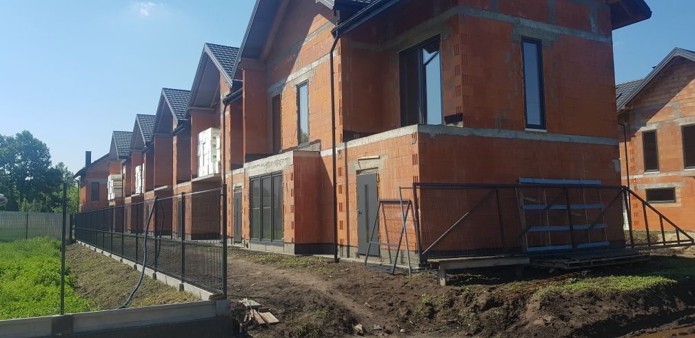 dom szeregowy Warszawa Wawer, ul. Zwoleńska. Zdjęcie 4