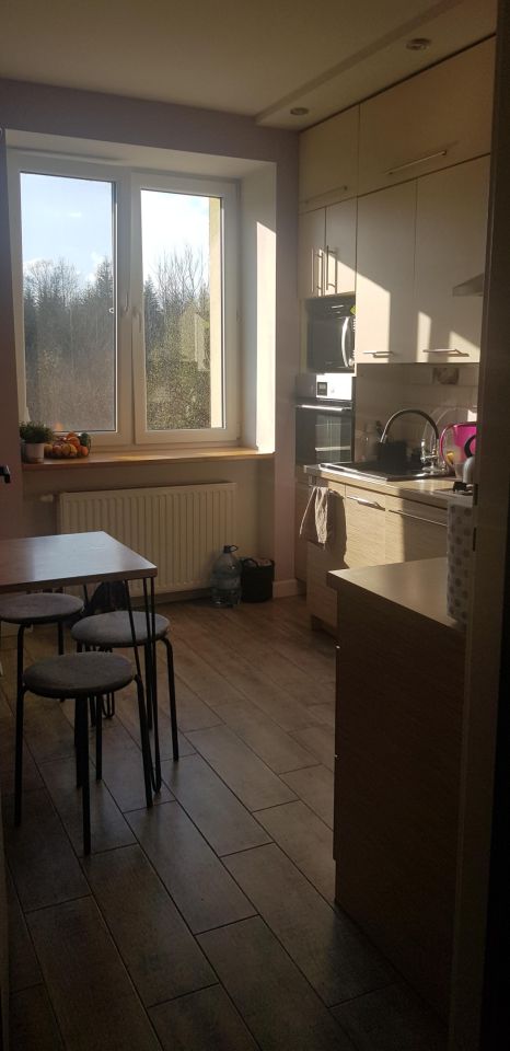 Mieszkanie 2-pokojowe Regny, os. Wojskowe. Zdjęcie 4