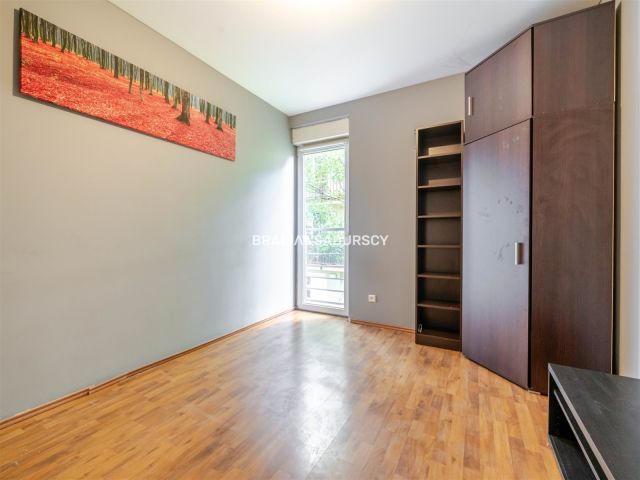 Mieszkanie 3-pokojowe Kraków Dębniki, ul. Torfowa. Zdjęcie 2