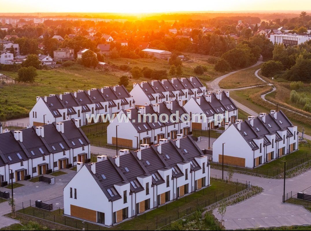 dom szeregowy, 4 pokoje Wrocław Psie Pole, ul. Cholewkarska. Zdjęcie 6