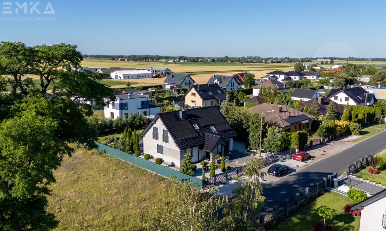 dom wolnostojący, 5 pokoi Komaszyce. Zdjęcie 23