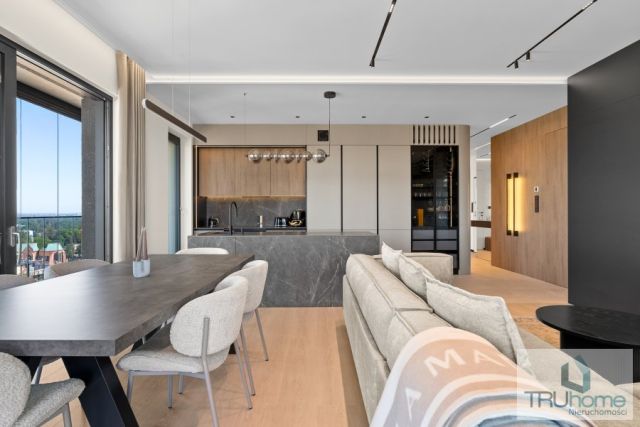 Mieszkanie 4-pokojowe Katowice Śródmieście, ul. Henryka Mikołaja Góreckiego. Zdjęcie 4