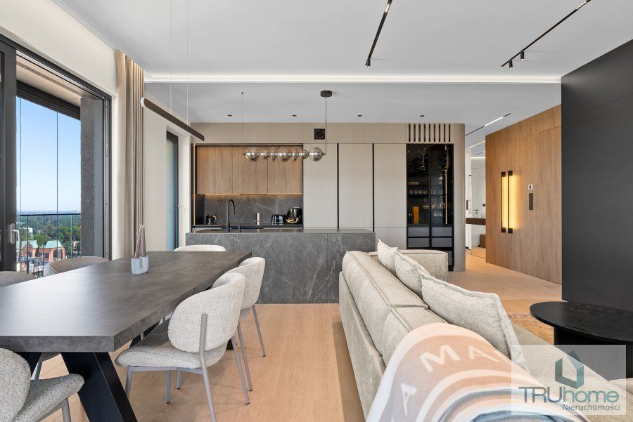 Mieszkanie 4-pokojowe Katowice Śródmieście, ul. Henryka Mikołaja Góreckiego. Zdjęcie 4