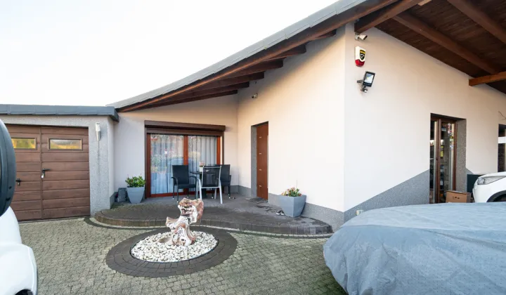 dom wolnostojący, 4 pokoje Szałe