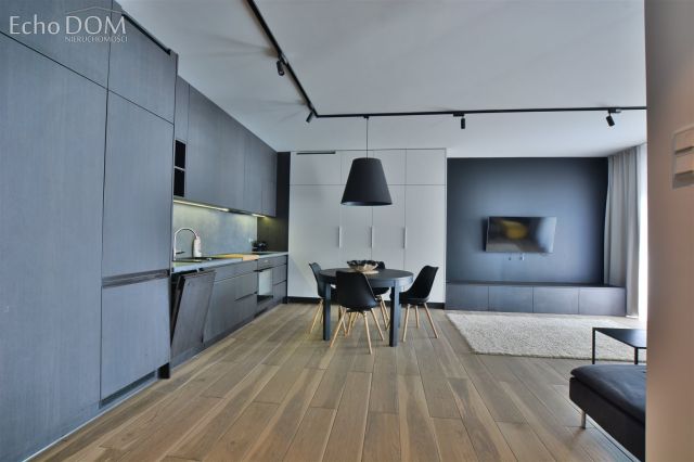 Mieszkanie 3-pokojowe Kraków Dębniki, ul. Komuny Paryskiej. Zdjęcie 3