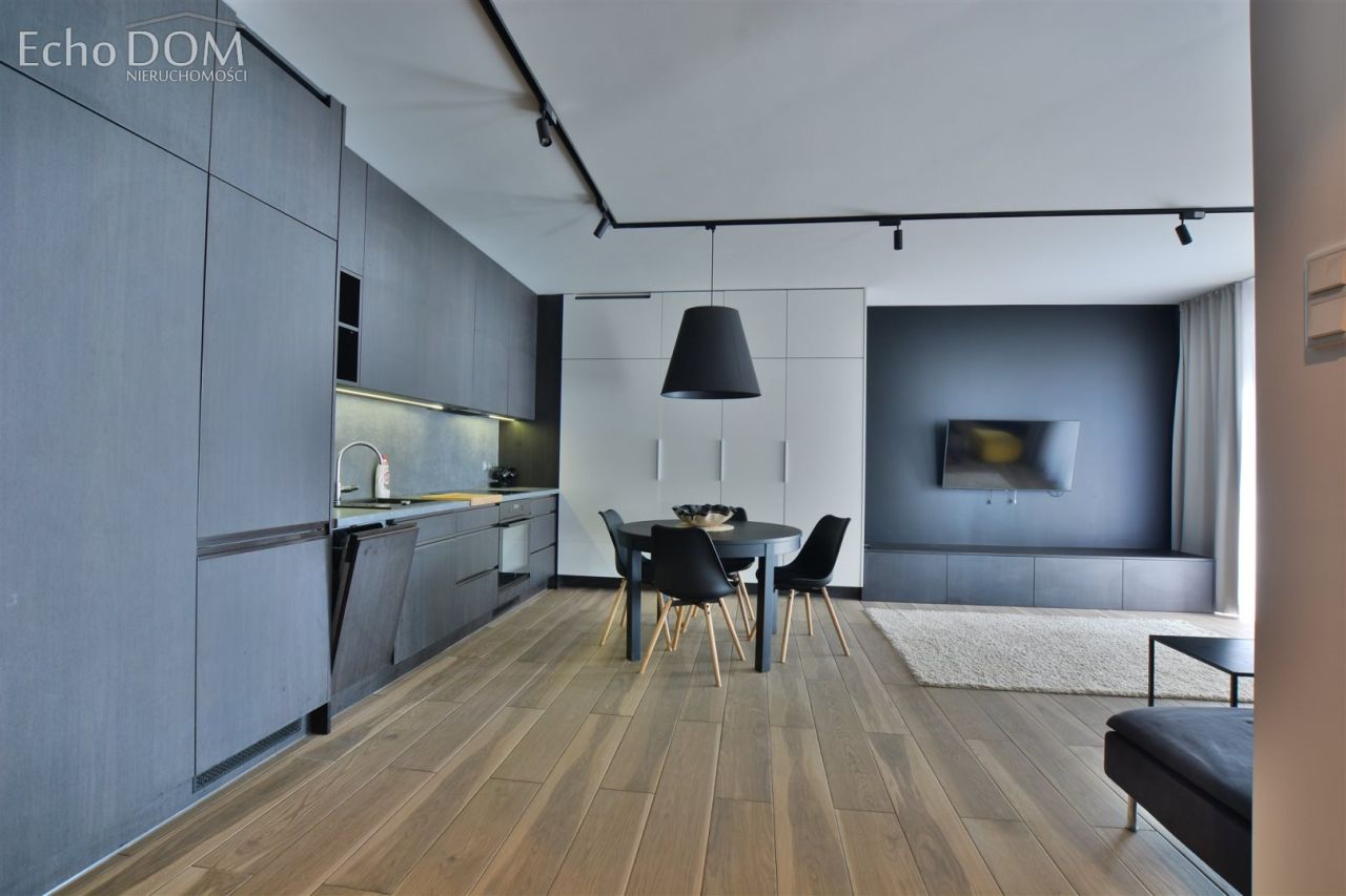 Mieszkanie 3-pokojowe Kraków Dębniki, ul. Komuny Paryskiej. Zdjęcie 3