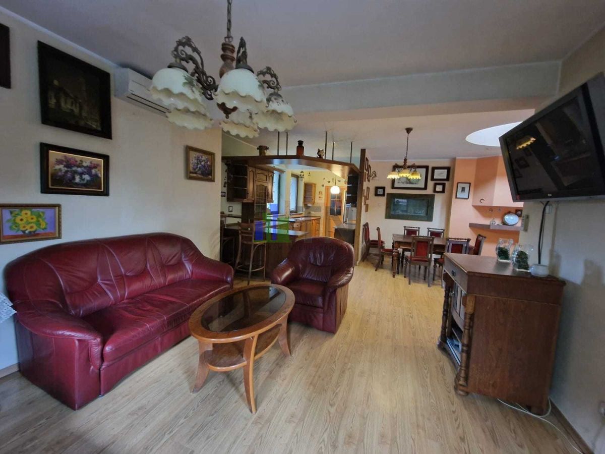 dom wolnostojący, 7 pokoi Kiełczów. Zdjęcie 6