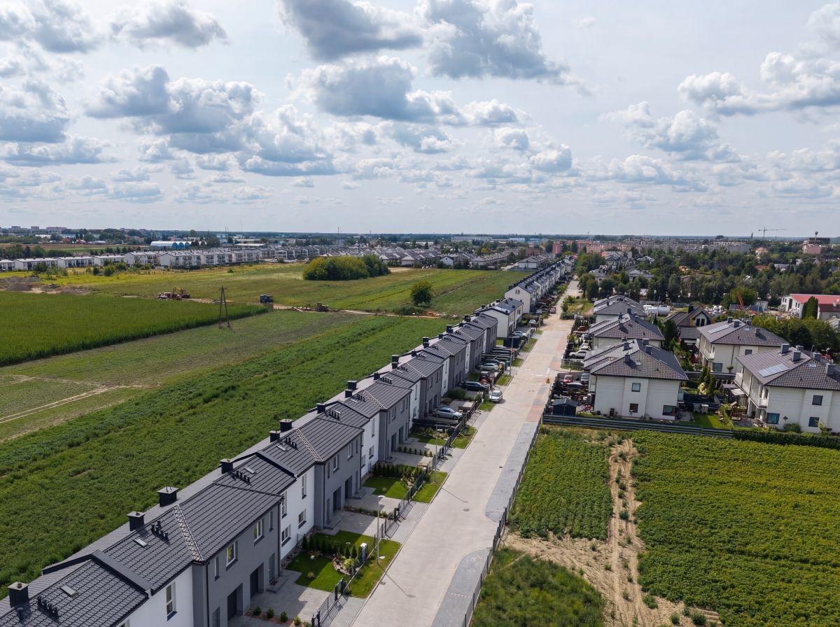 dom szeregowy, 5 pokoi Ożarów Mazowiecki, ul. Aleksandra Gierymskiego. Zdjęcie 3