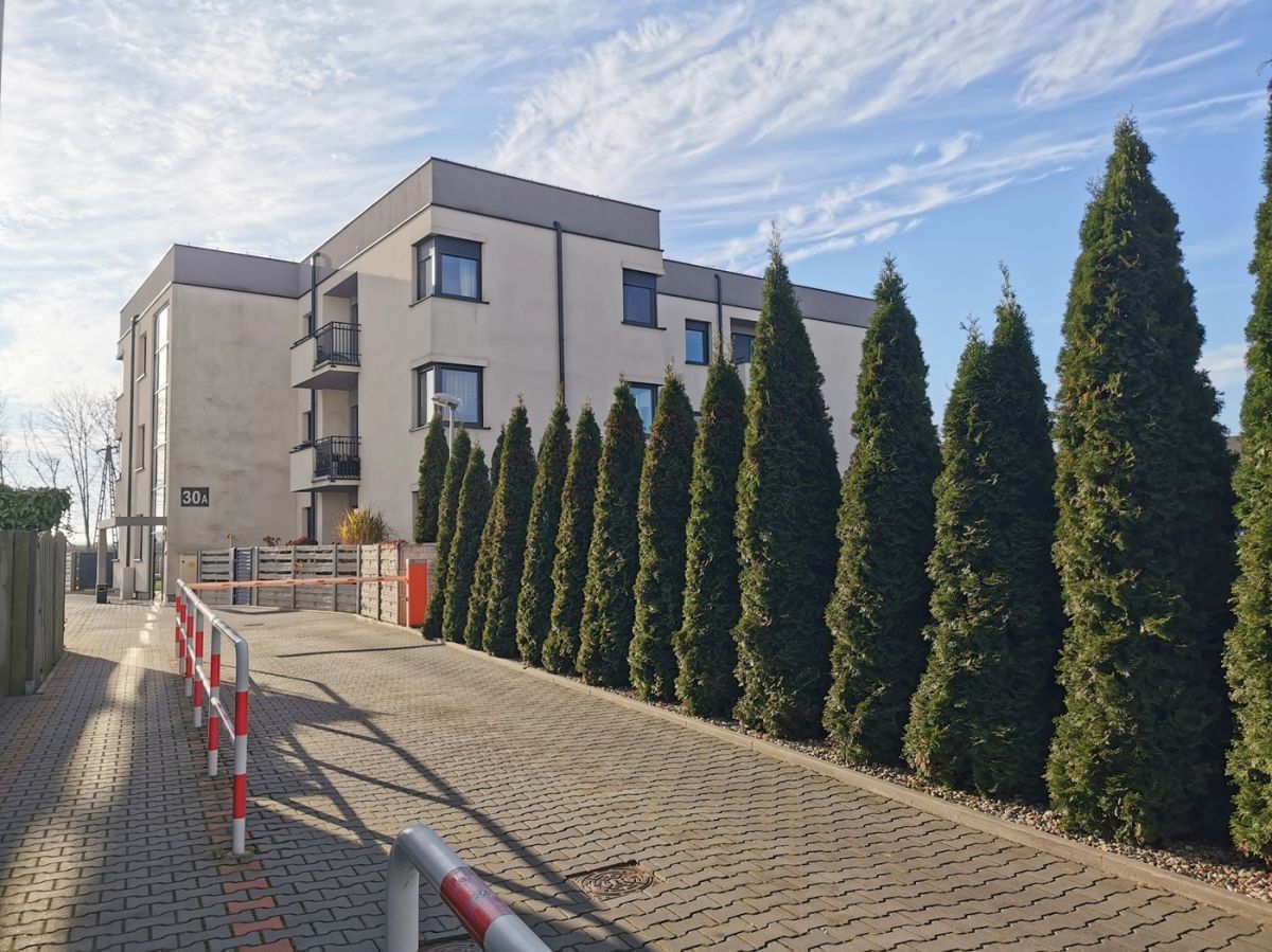 Mieszkanie 3-pokojowe Pleszew, ul. Władysława Warneńczyka. Zdjęcie 2