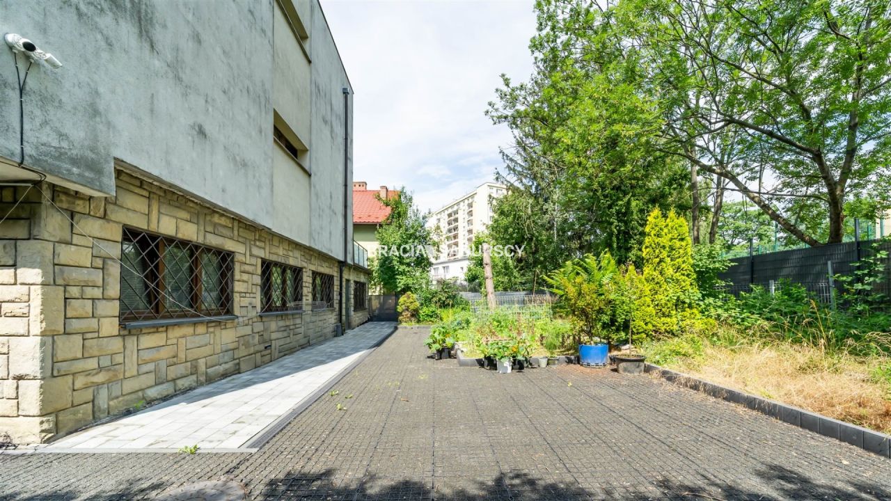 dom wolnostojący, 10 pokoi Kraków Prądnik Czerwony, ul. Promienistych. Zdjęcie 4