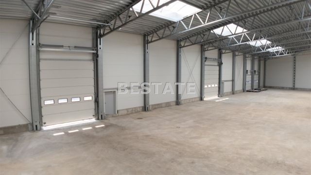 Hala/magazyn Tuszów Narodowy. Zdjęcie 12