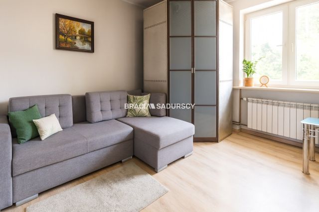 dom wolnostojący, 10 pokoi Kraków Łagiewniki, ul. Siostry Faustyny. Zdjęcie 1