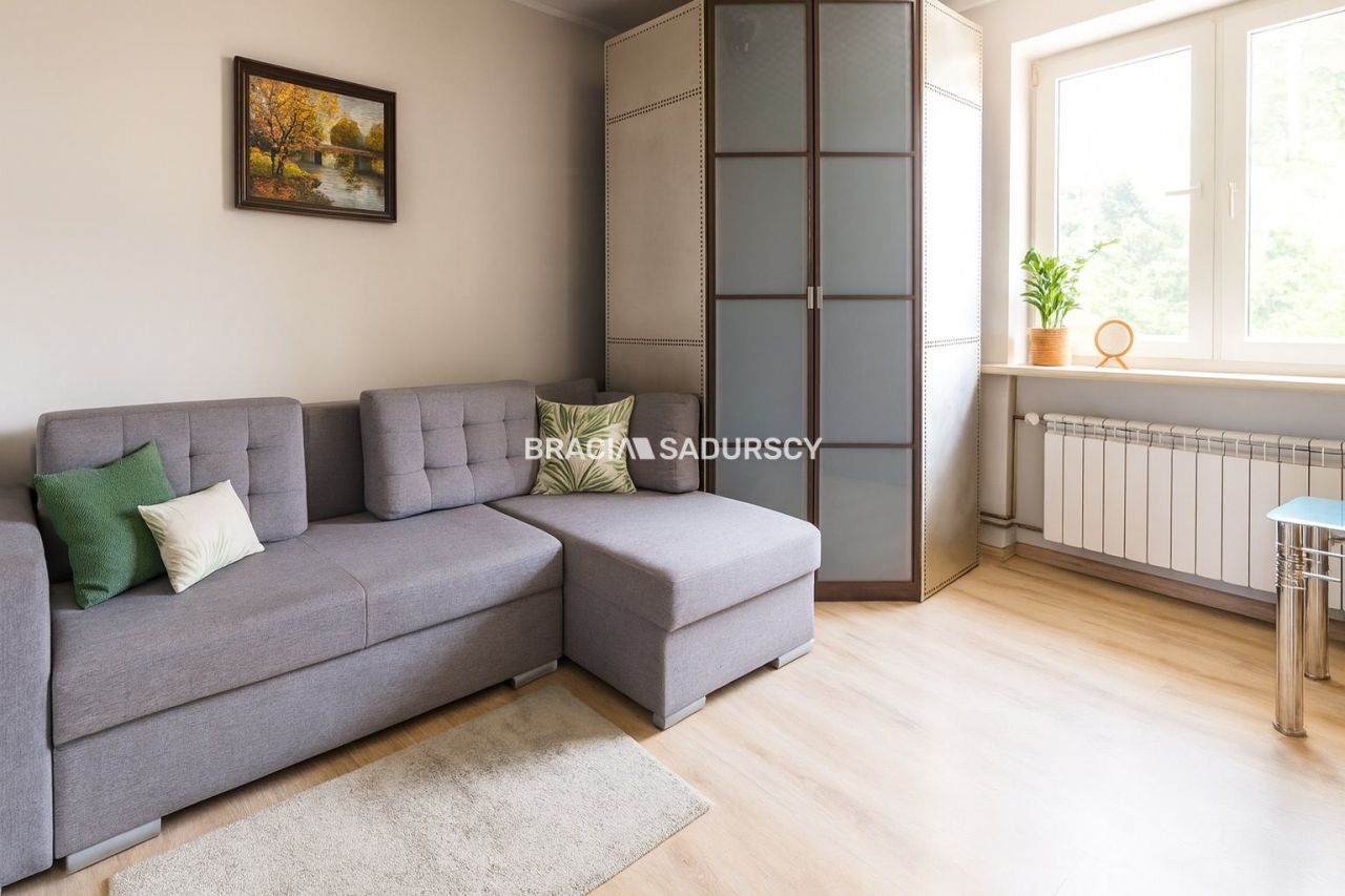 dom wolnostojący, 10 pokoi Kraków Łagiewniki, ul. Siostry Faustyny