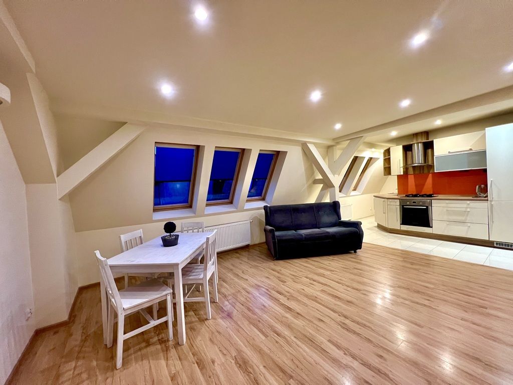 Mieszkanie 4-pokojowe Szczecin Centrum, ul. 5 Lipca. Zdjęcie 2