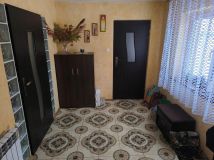 dom wolnostojący, 5 pokoi Laszki Podstaw. Zdjęcie 1