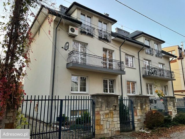 Mieszkanie 2-pokojowe Warszawa Włochy, ul. Kazimierza Wielkiego. Zdjęcie 1