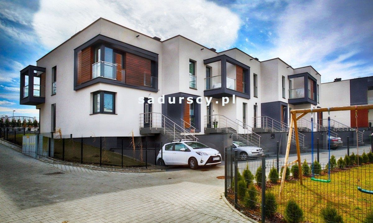 dom szeregowy, 4 pokoje Brzesko, ul. Wiejska