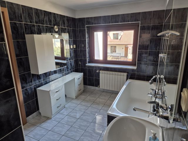 bliźniak, 9 pokoi Kielce, ul. Józefa Elsnera. Zdjęcie 23