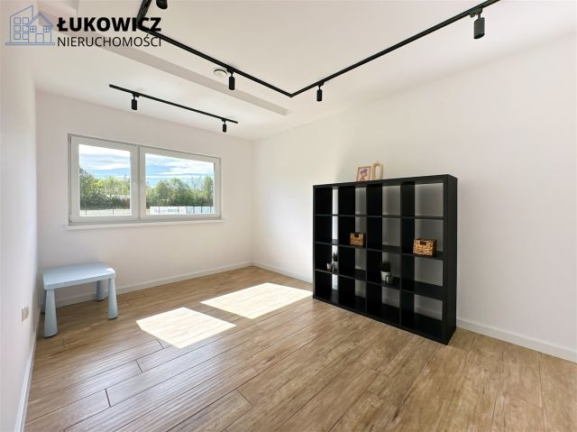 dom wolnostojący, 4 pokoje Pisarzowice. Zdjęcie 21