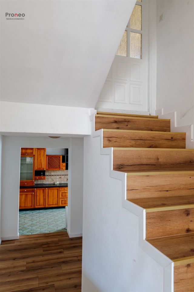 dom wolnostojący, 3 pokoje Stare Miasto. Zdjęcie 12