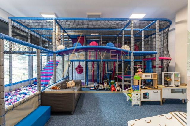 Lokal Warszawa. Zdjęcie 5