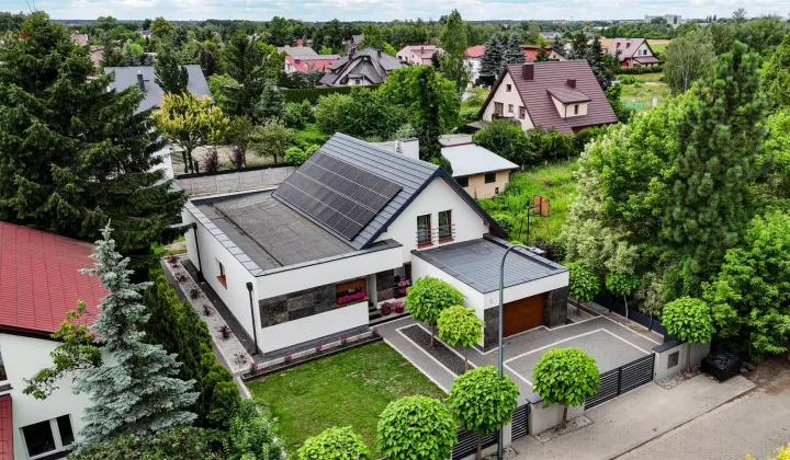 dom wolnostojący, 6 pokoi Żychlin, ul. Wrzosowa