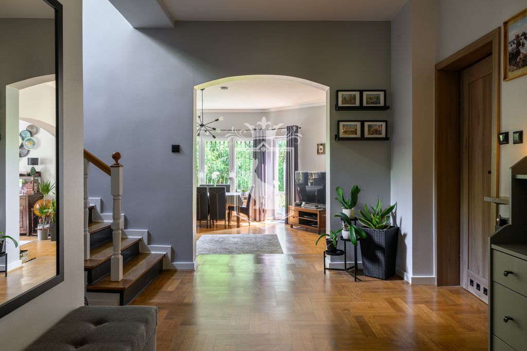 dom wolnostojący, 7 pokoi Warszawa Wesoła, ul. Brata Alberta. Zdjęcie 2