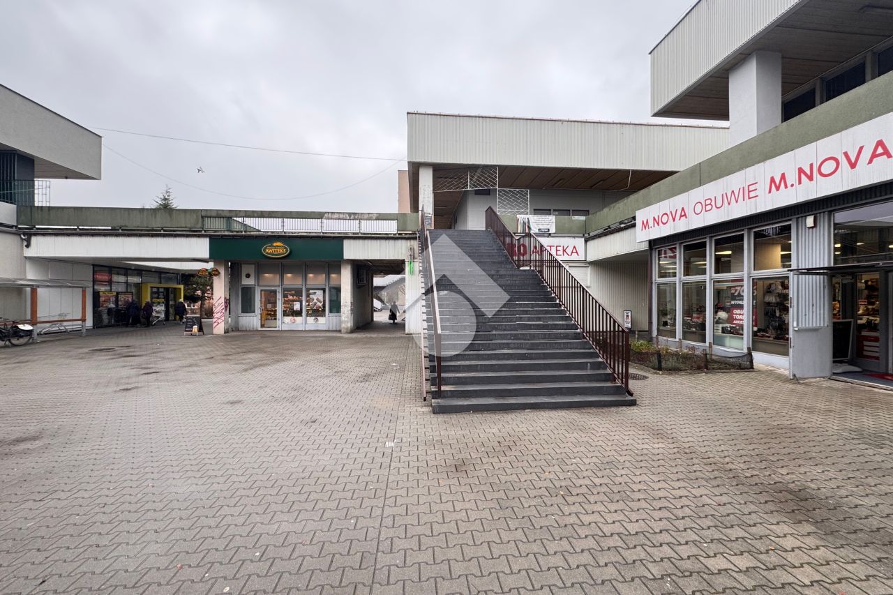 Lokal Kraków Podgórze Duchackie, ul. Beskidzka. Zdjęcie 6