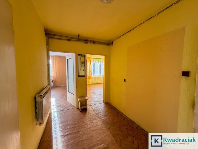 dom wolnostojący, 2 pokoje Święcany. Zdjęcie 16