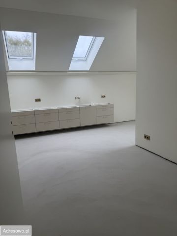 Lokal Aleksandrów Łódzki, ul. Pabianicka. Zdjęcie 1