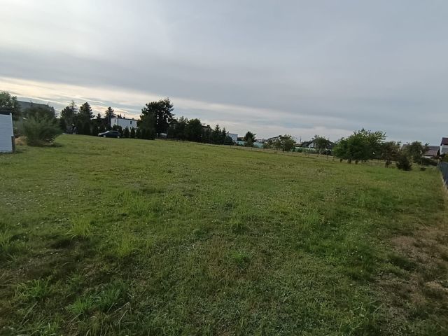 Działka budowlana Piece. Zdjęcie 1