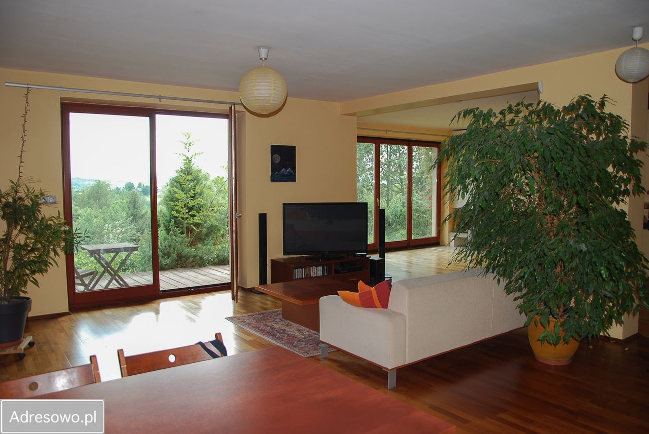 dom wolnostojący, 5 pokoi Mogilany, ul. Leśna. Zdjęcie 16