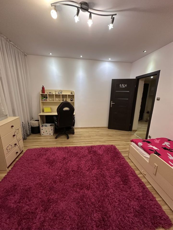 Mieszkanie 3-pokojowe Legnica. Zdjęcie 4