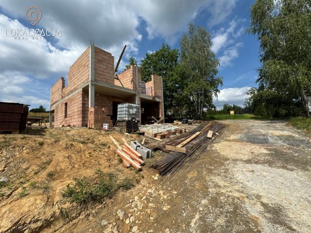 dom wolnostojący, 5 pokoi Włosań. Zdjęcie 2