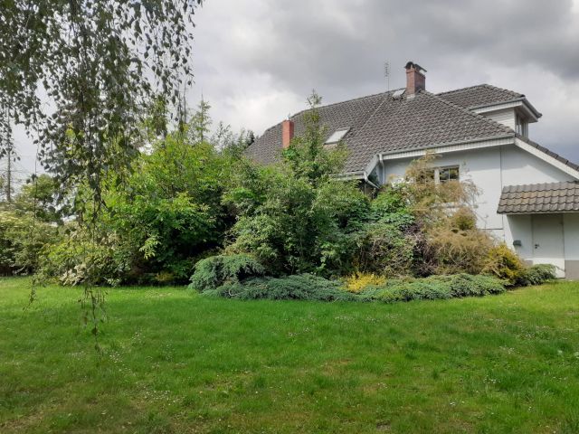 dom wolnostojący, 5 pokoi Opole Chmielowice, ul. Centralna. Zdjęcie 1