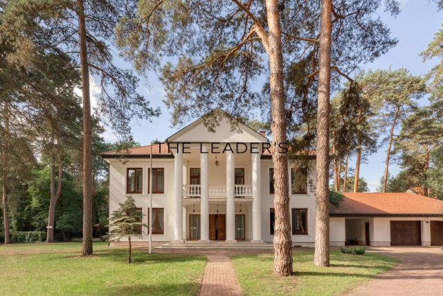 dom wolnostojący, 6 pokoi Konstancin-Jeziorna. Zdjęcie 1