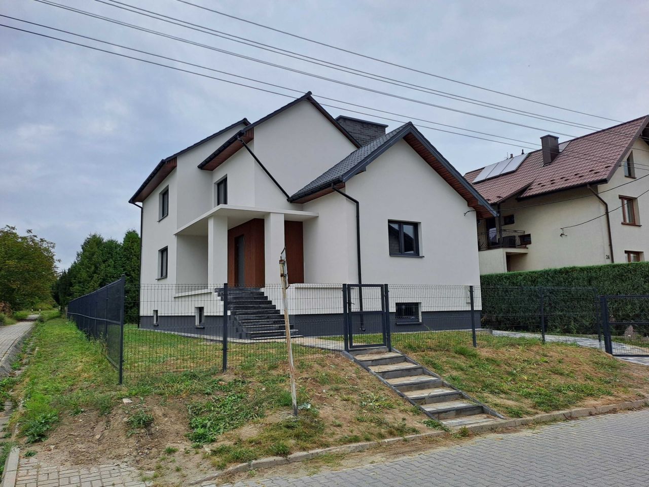 dom wolnostojący Kraśnik Kraśnik Fabryczny, ul. Adama Asnyka. Zdjęcie 1