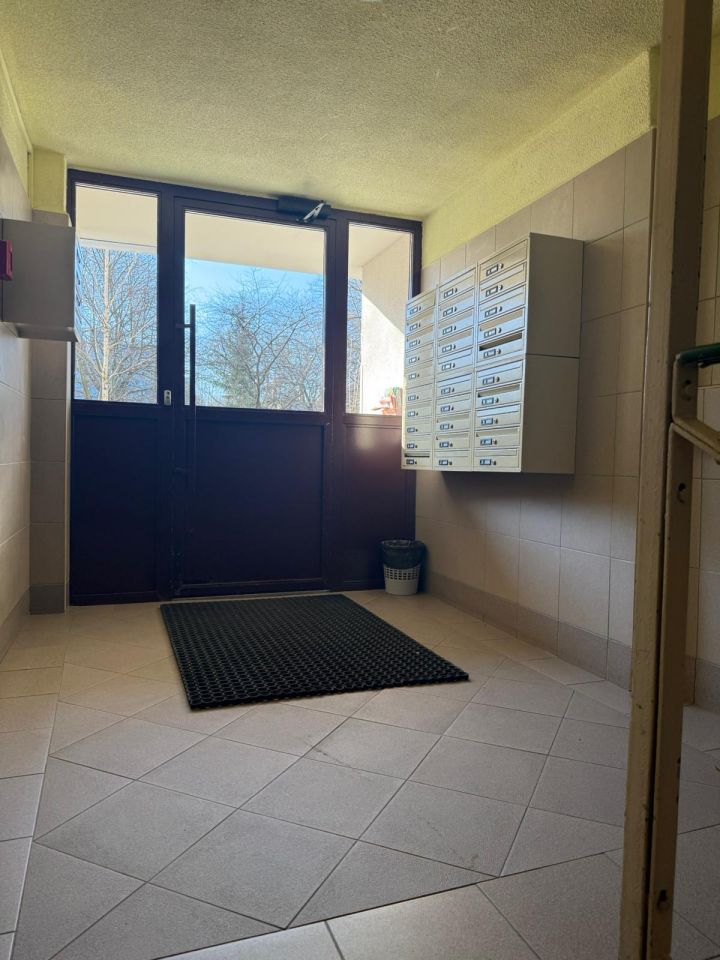 Mieszkanie 3-pokojowe Warszawa Włochy, ul. 1 Sierpnia. Zdjęcie 4