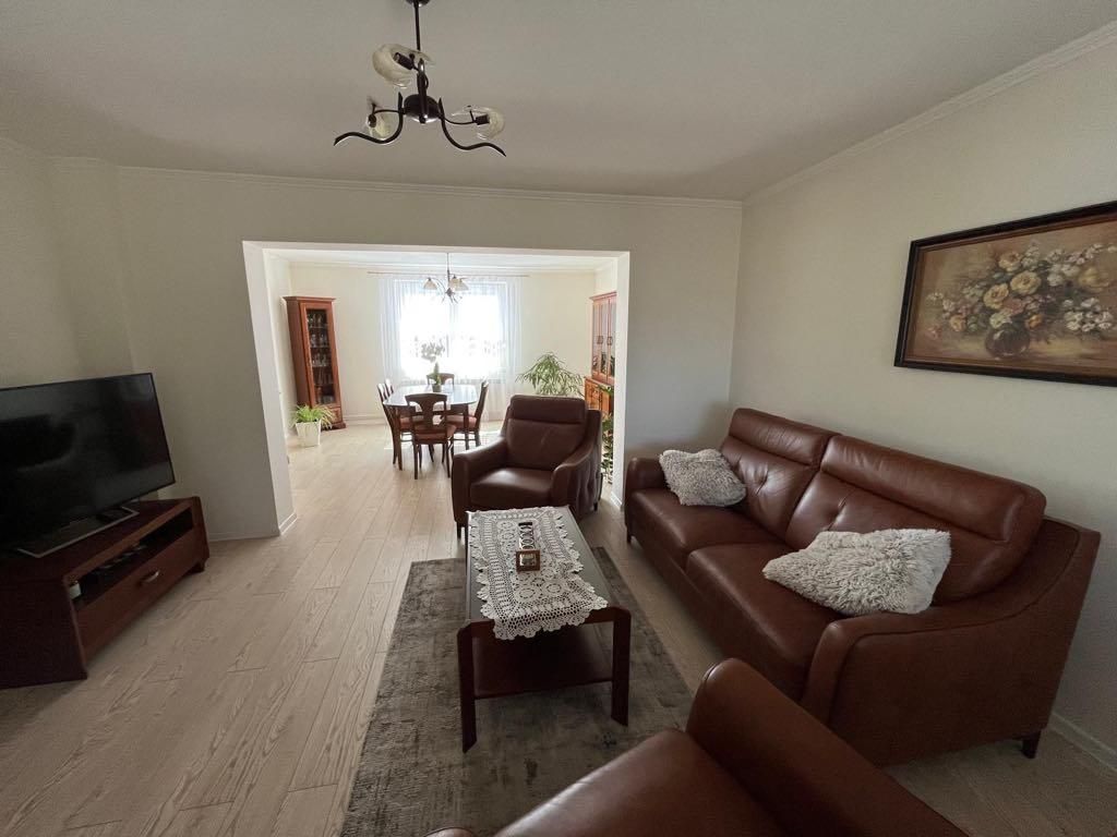 dom wolnostojący, 5 pokoi Trójczyce Na Klinie. Zdjęcie 3