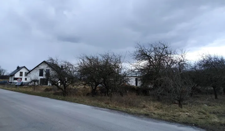 Działka rolno-budowlana Nadbrzeż, Wiślana