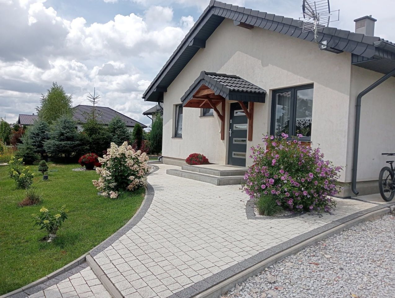 dom wolnostojący Czarnożyły