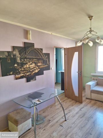 Mieszkanie 2-pokojowe Jelenia Góra Zabobrze, ul. Karola Szymanowskiego. Zdjęcie 1