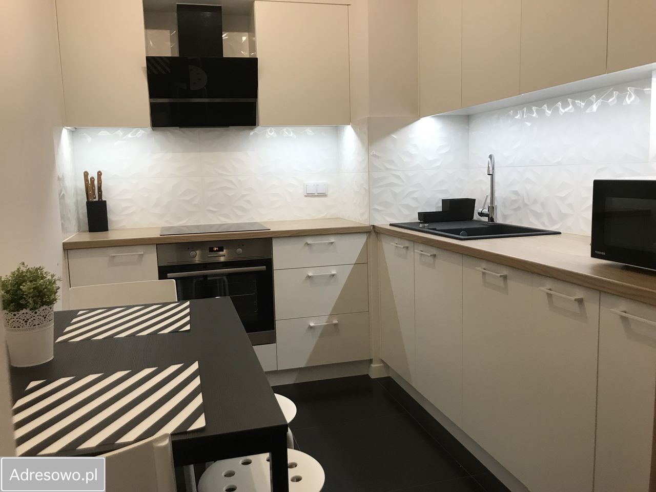 Mieszkanie 2-pokojowe Warszawa Ursynów, ul. Wilhelma Konrada Roentgena. Zdjęcie 4