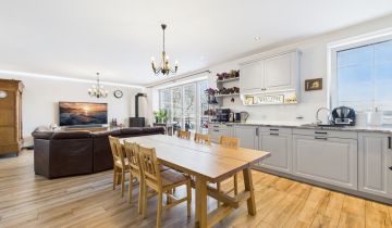 dom wolnostojący, 6 pokoi Warkałki