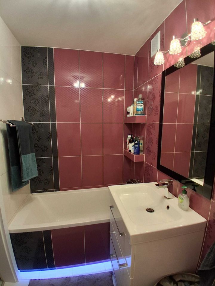 Mieszkanie 3-pokojowe Wieluń, os. Wojska Polskiego. Zdjęcie 2